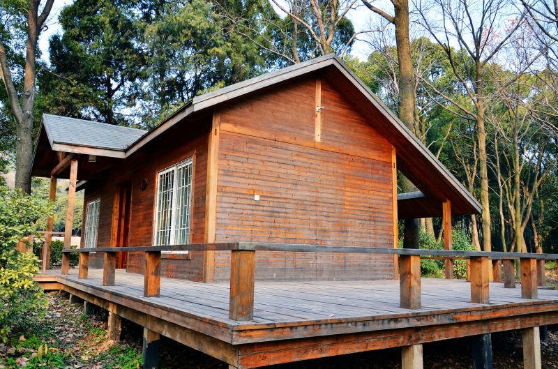 Log Home Weatherproofing in Bellevue, WA